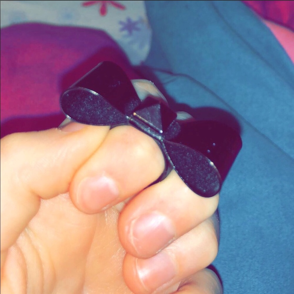Bow ring - Picture 2 of 2
